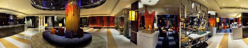 Tongtara Riverview - Lobi