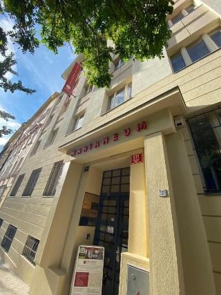 Marianeum fotoÄŸrafÄ±
