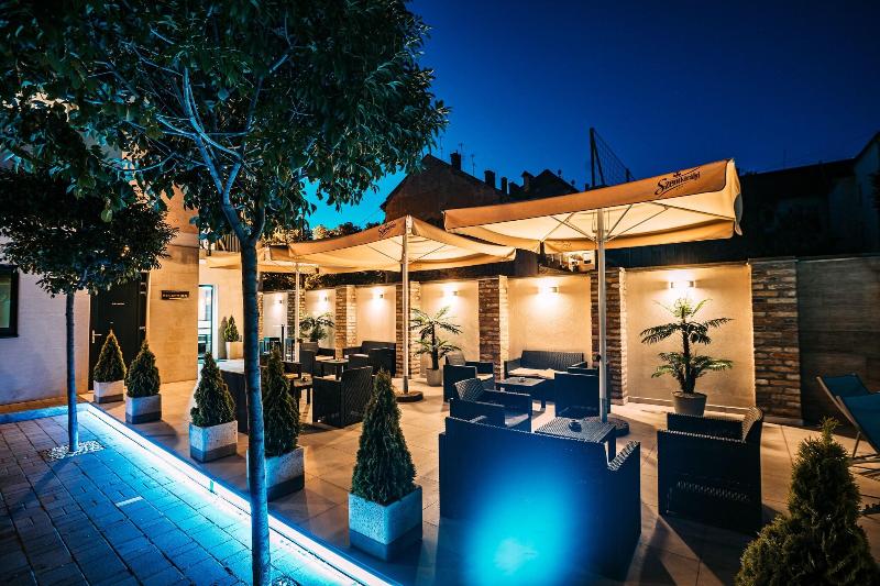 Auris Hotel - Teras