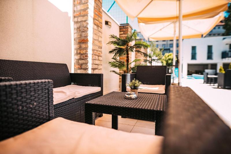 Auris Hotel - Teras