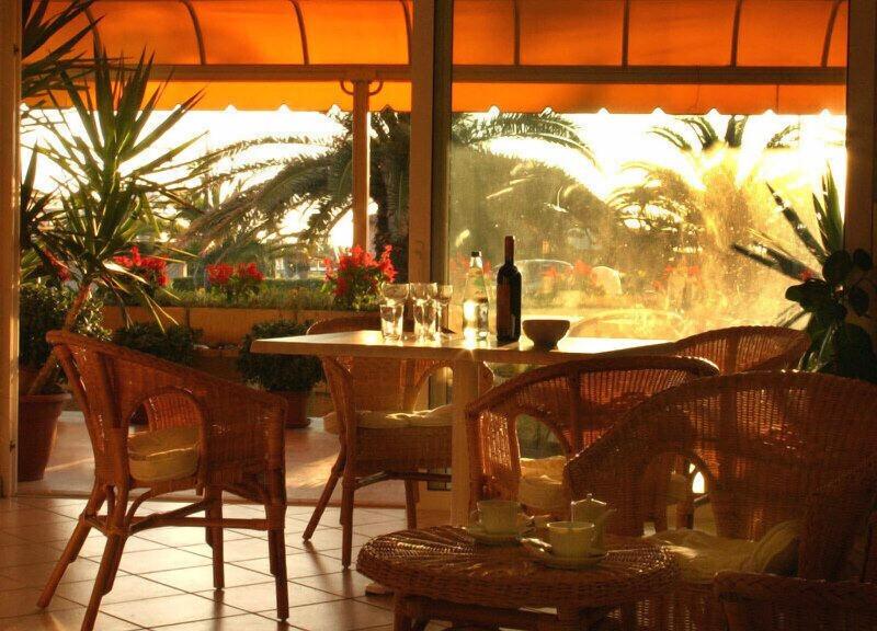 Hotel Alk - Teras