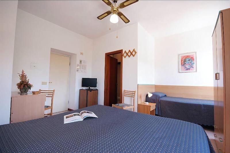 Hotel Anselmi - Oda