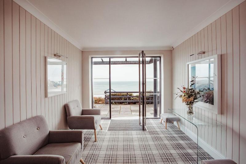 The Bay Hotel - Lobi