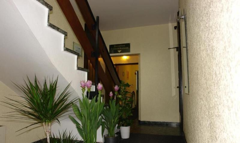 AR Boutique Hotel Heusenstamm - Lobi
