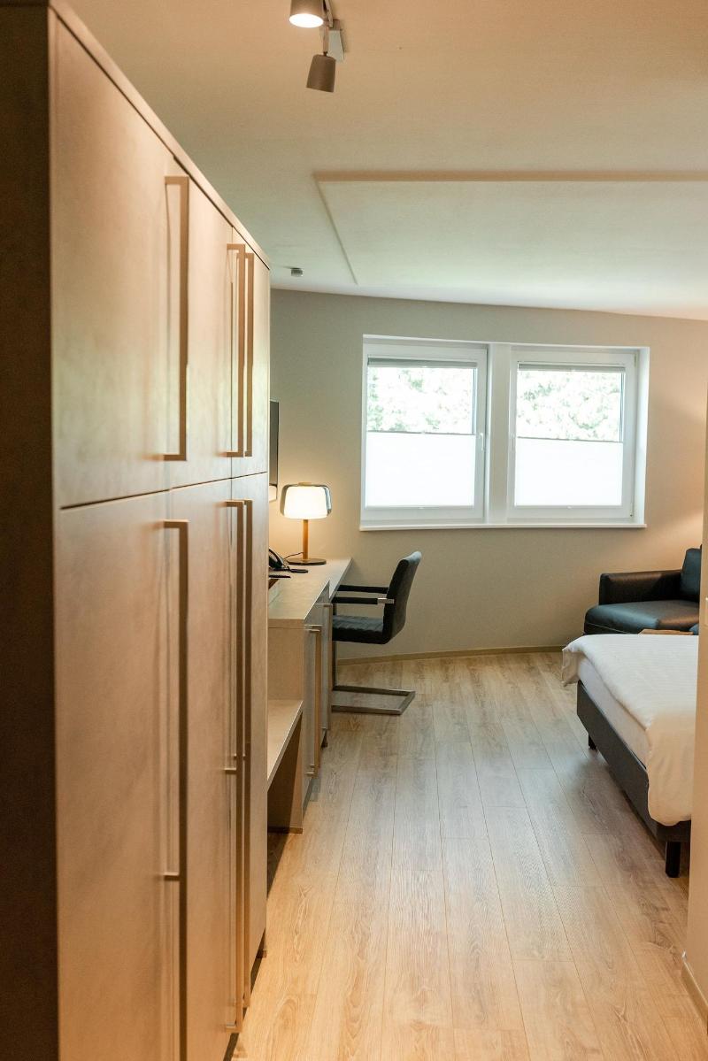 Hotel Circle Inn - Oda