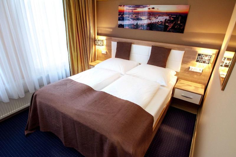 C&S Hotel - Oda