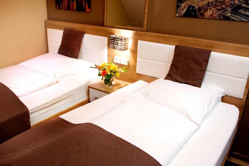 C&S Hotel - Oda