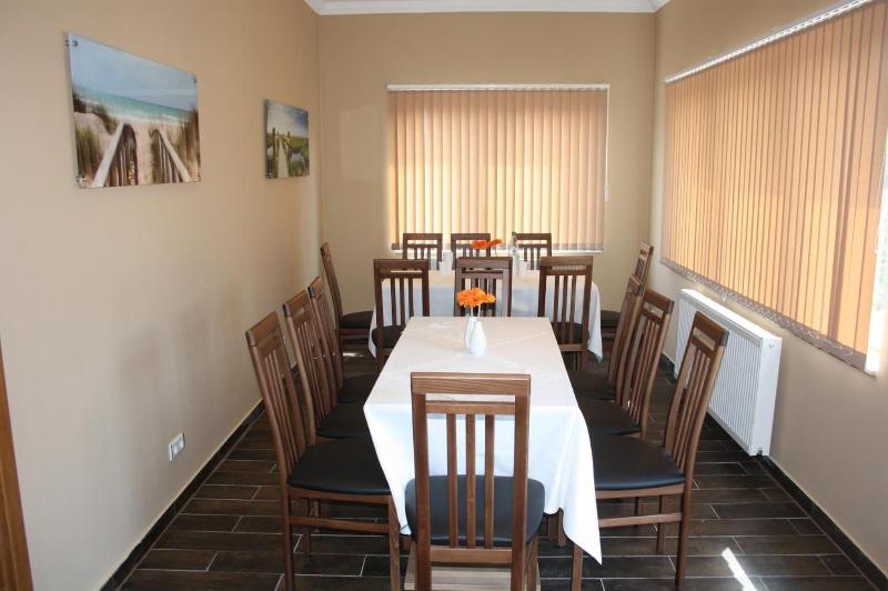C&S Hotel - Restoran