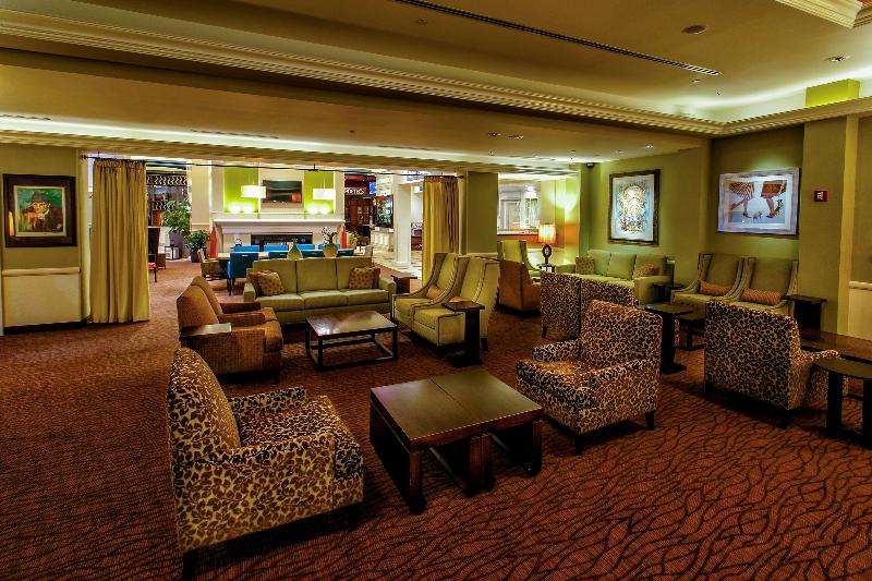 Hilton Garden Inn Staten Island - Lobi