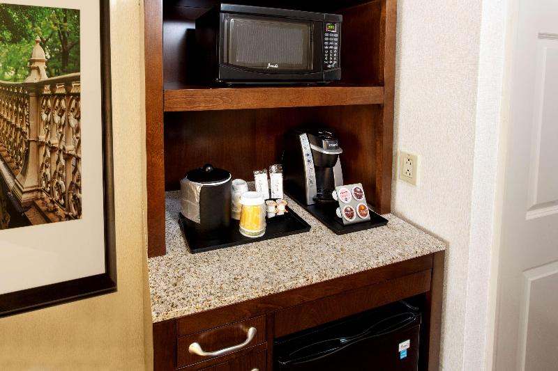 Hilton Garden Inn Staten Island - Oda