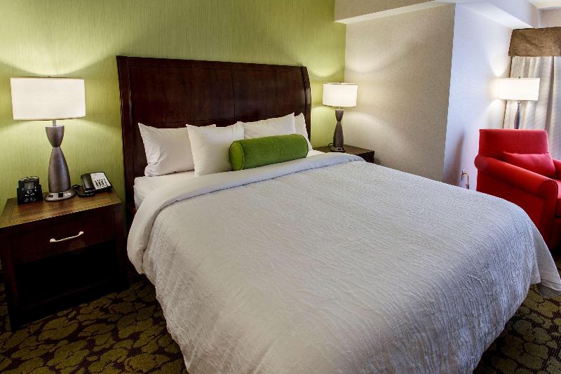 Hilton Garden Inn Staten Island - Oda