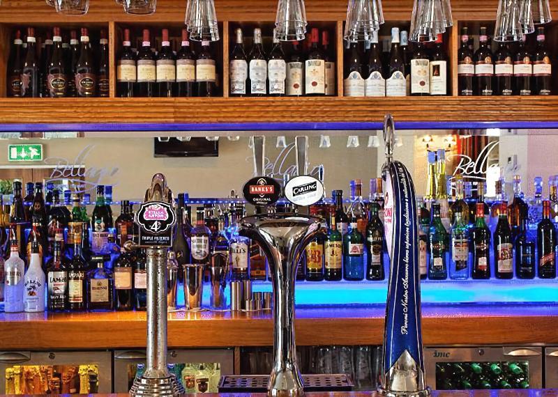 Lucarelli Inn - Bar