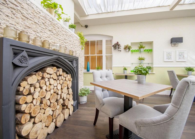 The Highworth Hotel - Lobi