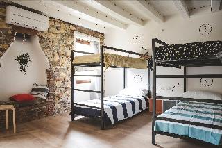 The Hostello otel fotoğrafı
