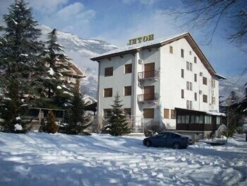 Hotel Dujany - Genel