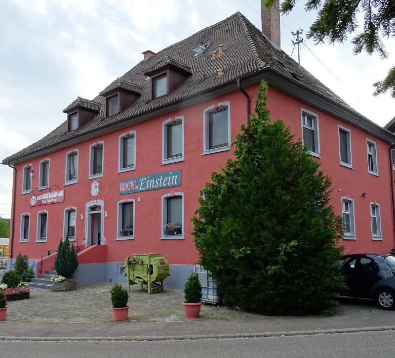 Hotel Einstein - Genel