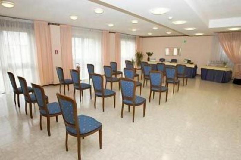 Fidenza Hotel - Toplantı