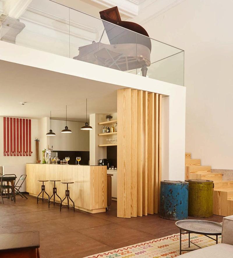 The Passenger Hostel - Bar