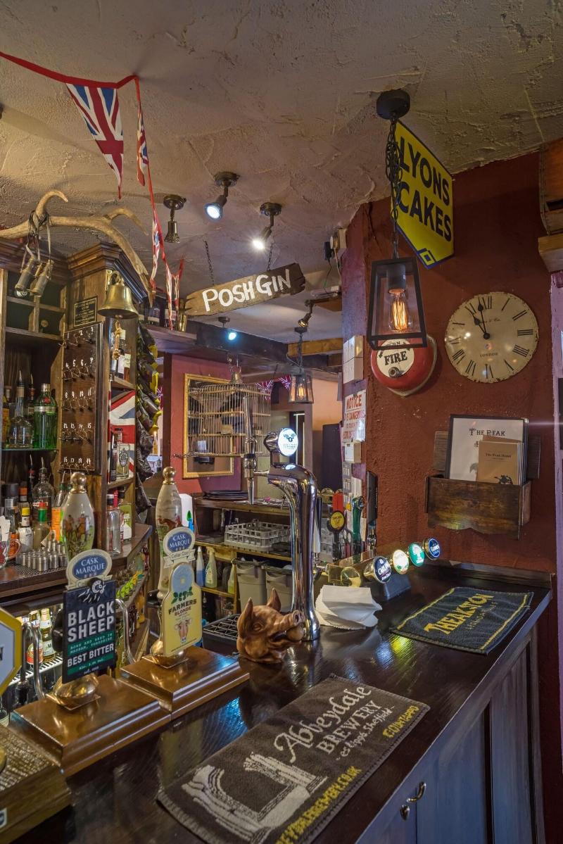 The Peak Hotel - Bar