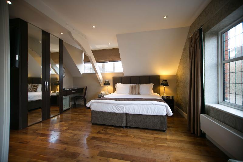 The Pillar Hotel London - Oda