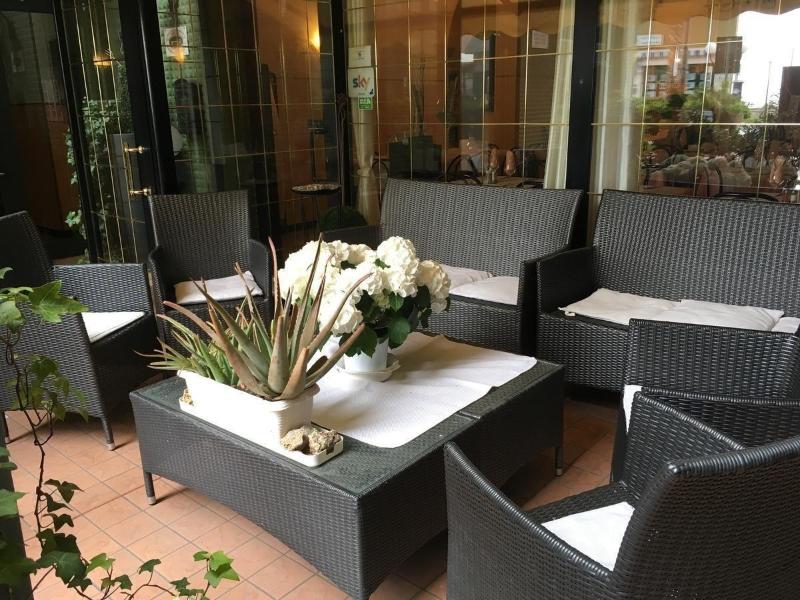Hotel Glory - Teras
