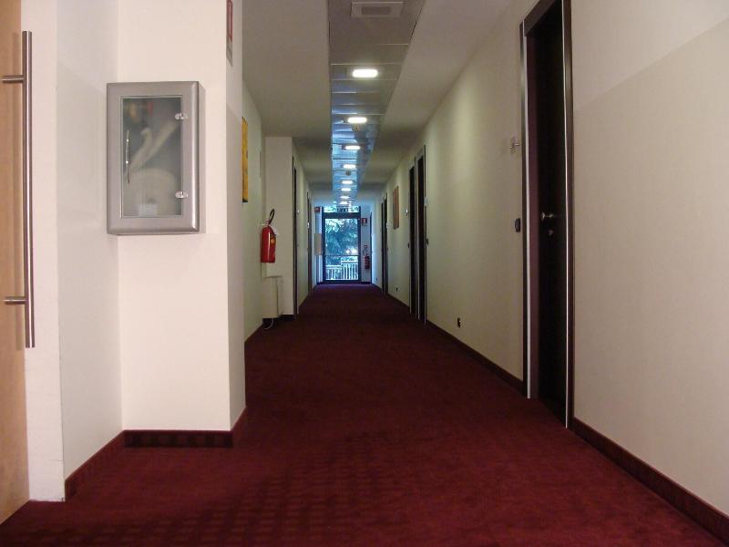 Groane Hotel Residence - Lobi
