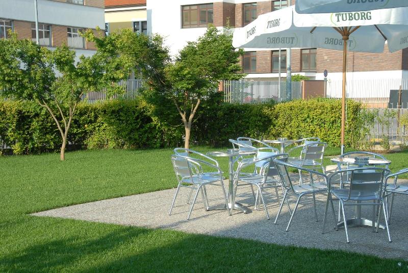 Groane Hotel Residence - Genel