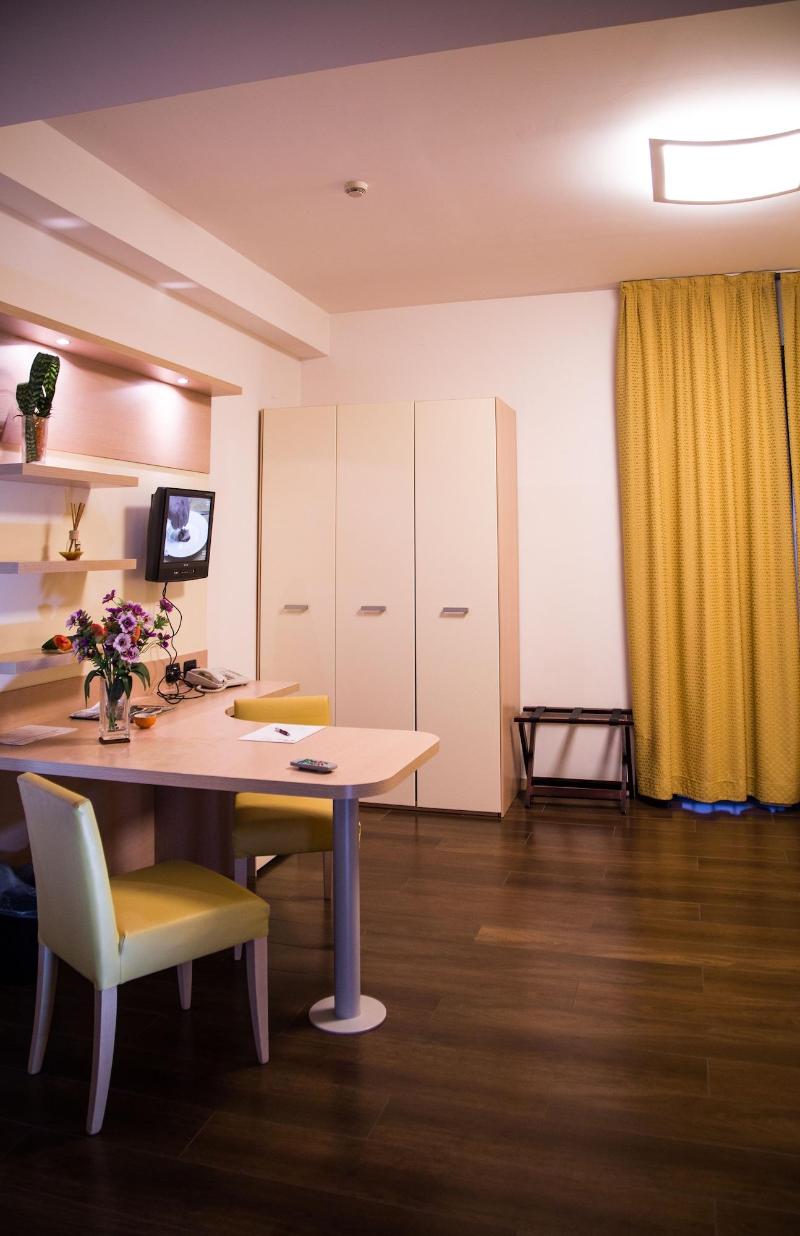 Groane Hotel Residence - Oda