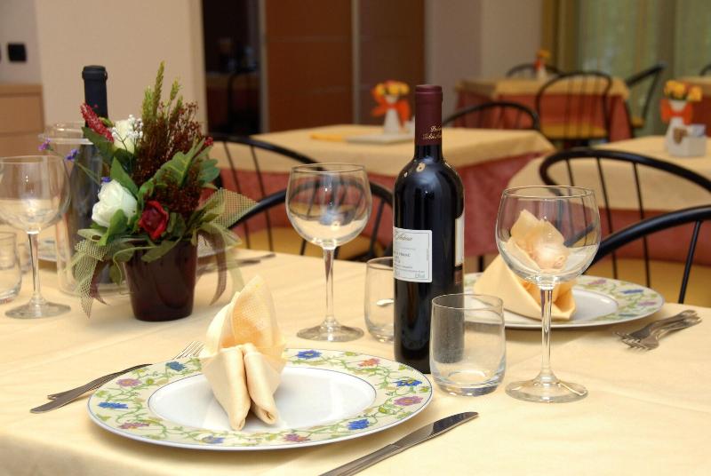 Groane Hotel Residence - Restoran
