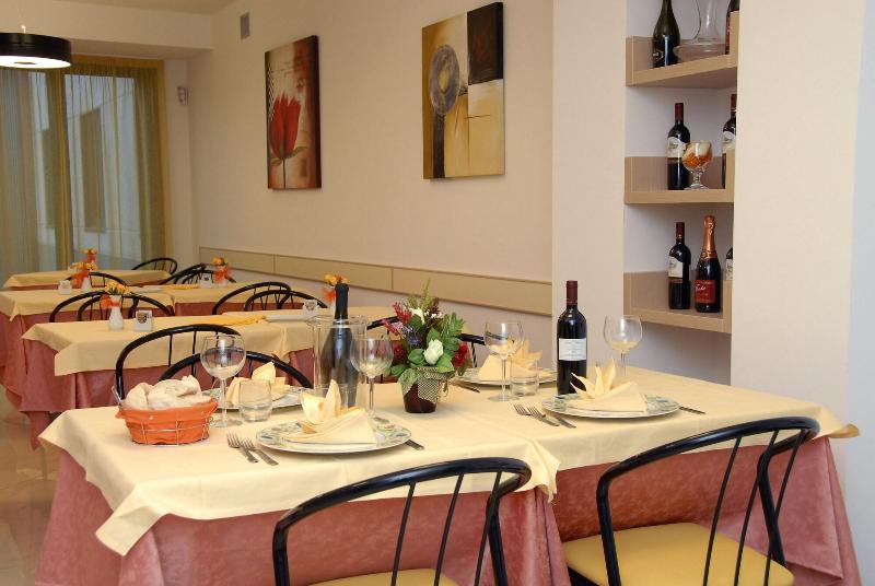 Groane Hotel Residence - Restoran