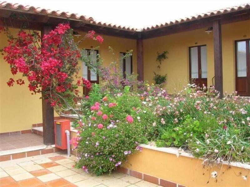 Hotel Su Nuraxi - Genel