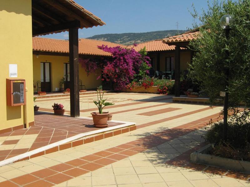 Hotel Su Nuraxi - Genel