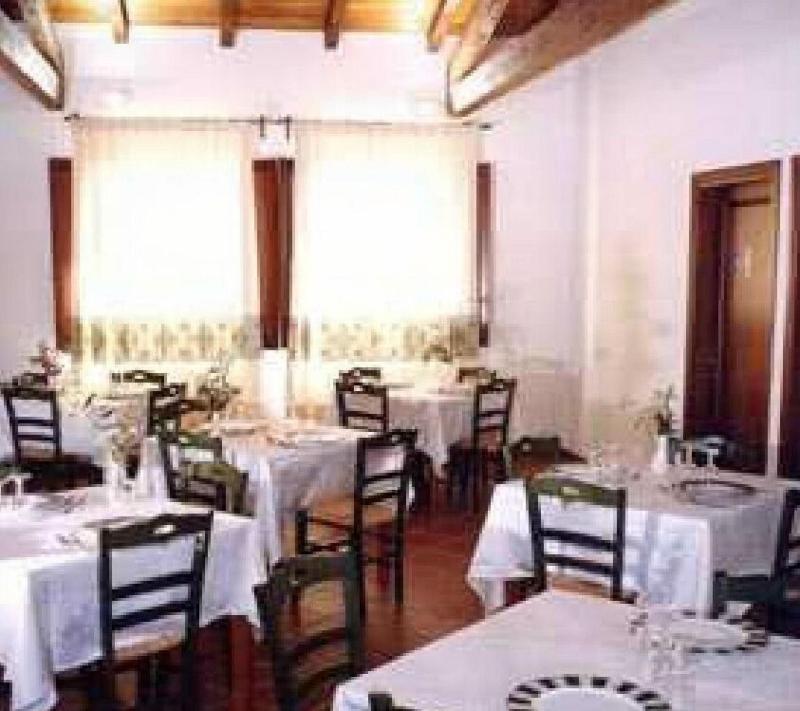 Hotel Su Nuraxi - Restoran