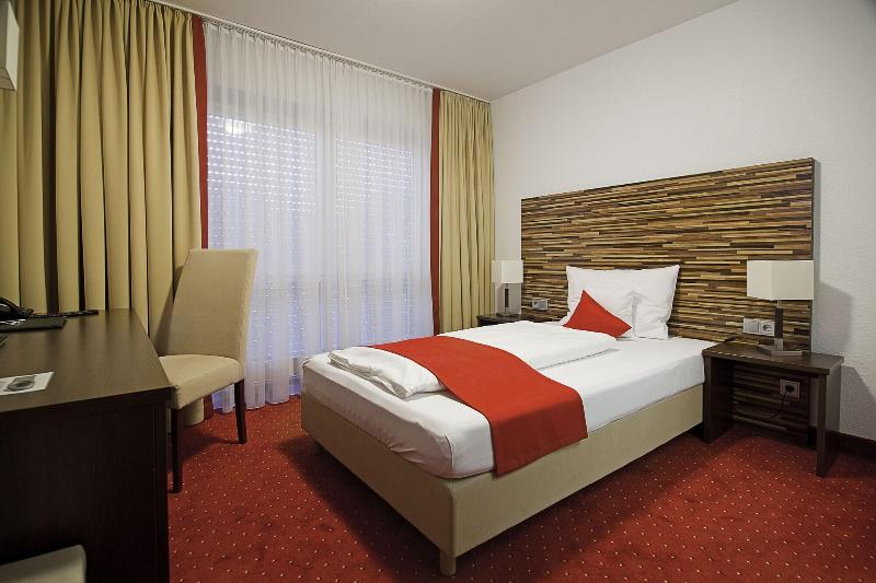Hib Hotel In Baesweiler - Oda