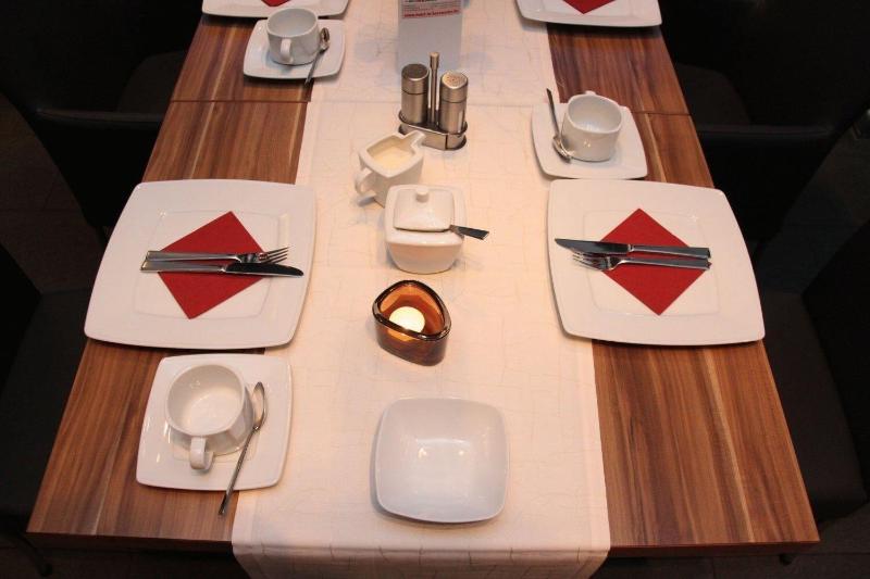 Hib Hotel In Baesweiler - Restoran