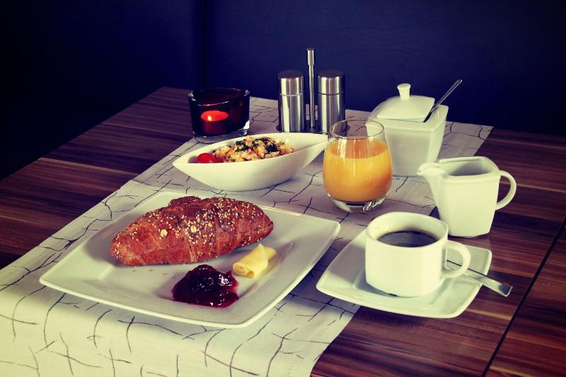 Hib Hotel In Baesweiler - Restoran