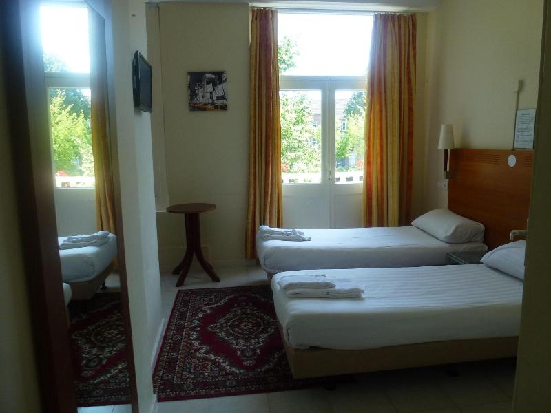 Hotel Isis - Oda