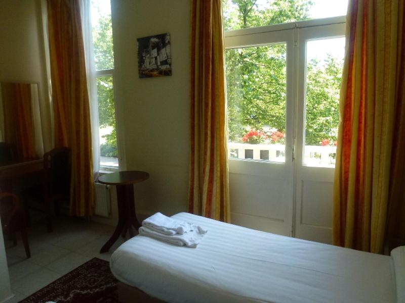 Hotel Isis - Oda