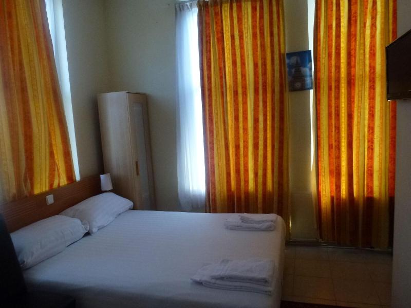 Hotel Isis - Oda