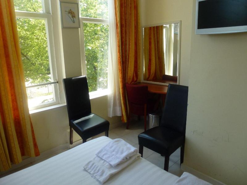 Hotel Isis - Oda