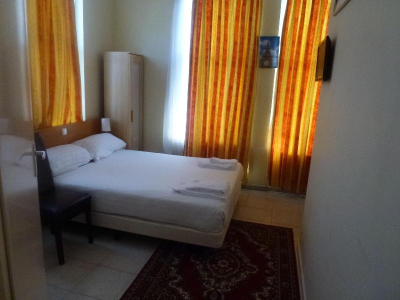 Hotel Isis - Oda