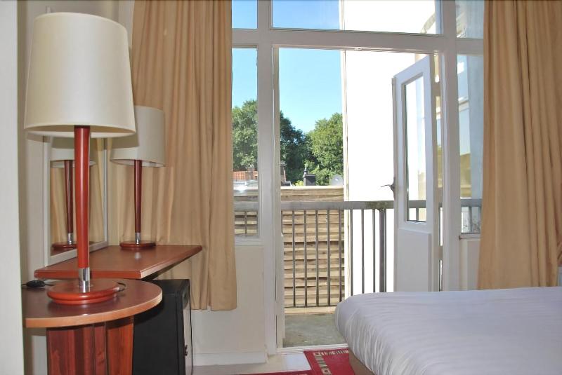 Hotel Isis - Oda