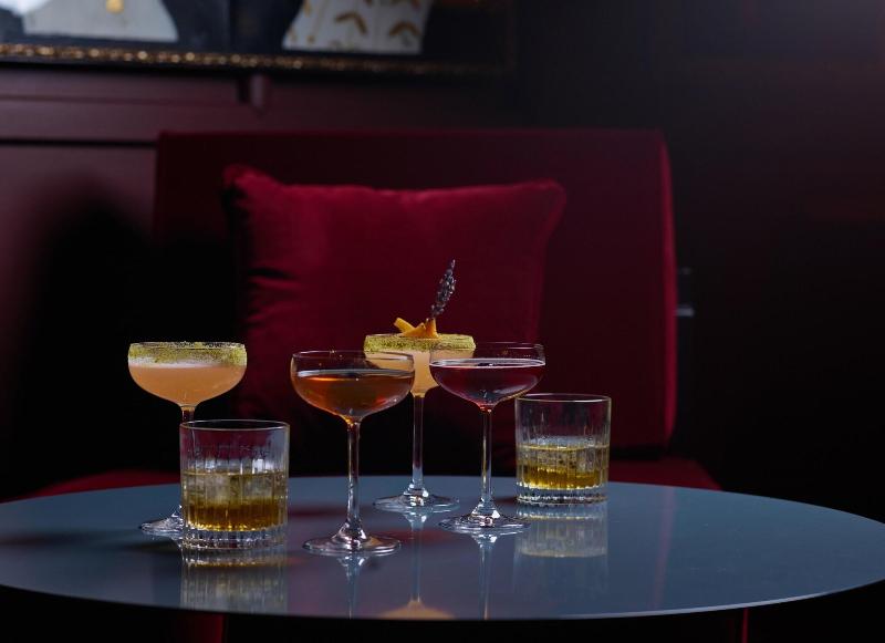 The Trafalgar St. James London, Curio Collection - Lobi