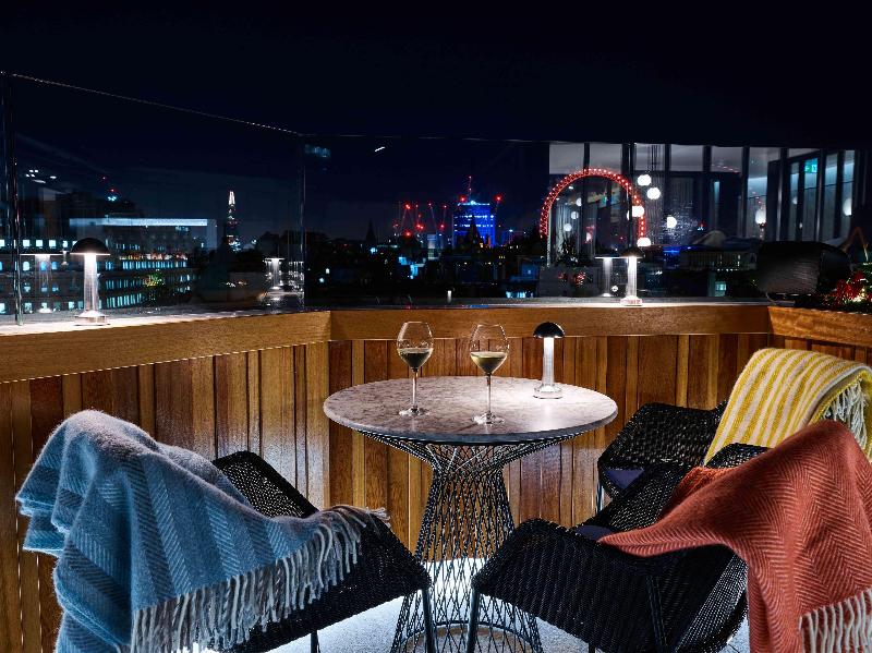 The Trafalgar St. James London, Curio Collection - Genel