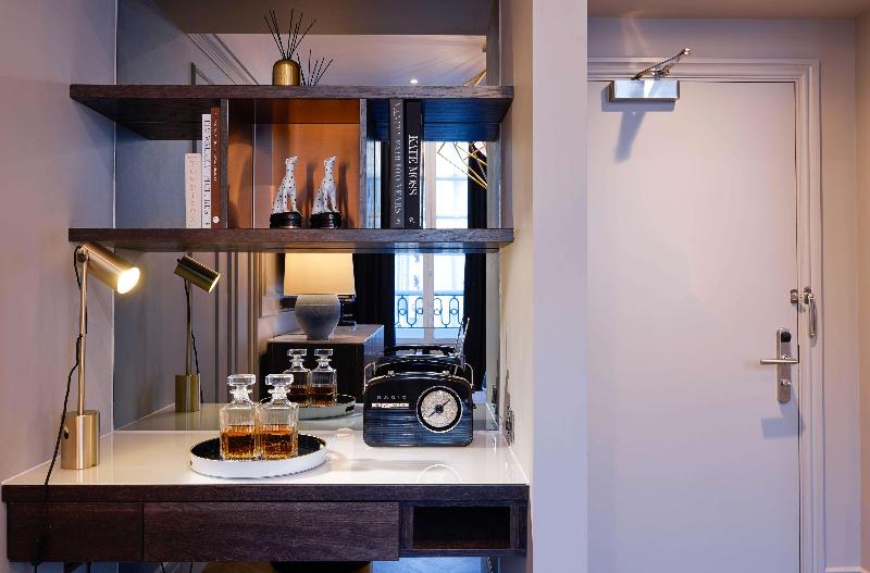 The Trafalgar St. James London, Curio Collection - Oda