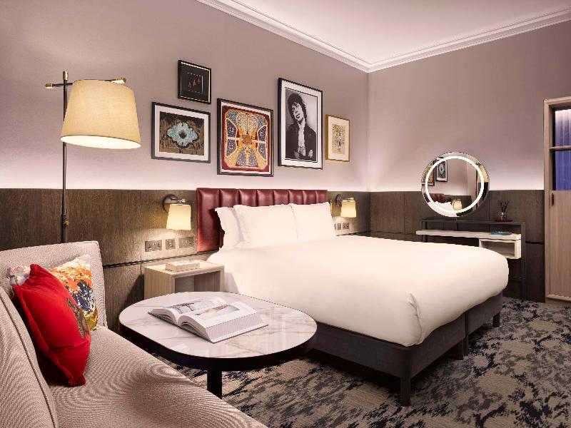 The Trafalgar St. James London, Curio Collection - Oda