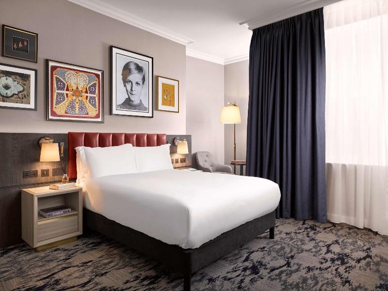 The Trafalgar St. James London, Curio Collection - Oda