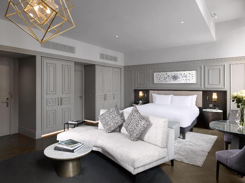 The Trafalgar St. James London, Curio Collection - Oda