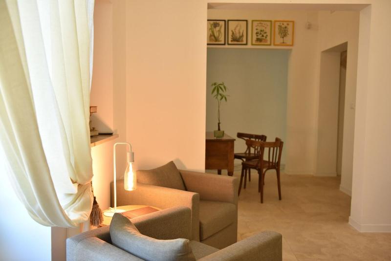 Tobacco Suite - Toplantı