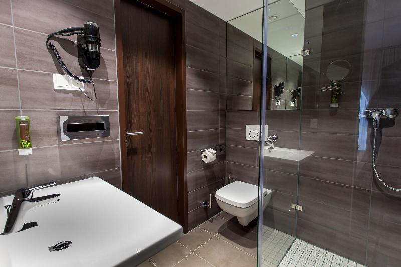 Hotel Tobbaccon - Oda